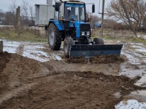 Відвал гідроповоротний на трактор МТЗ, ЮМЗ